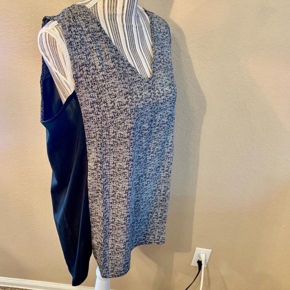 NEW Philosophy Sleeveless Top Medium Black White Pattern Solid Black Back Panel - Picture 6 of 15